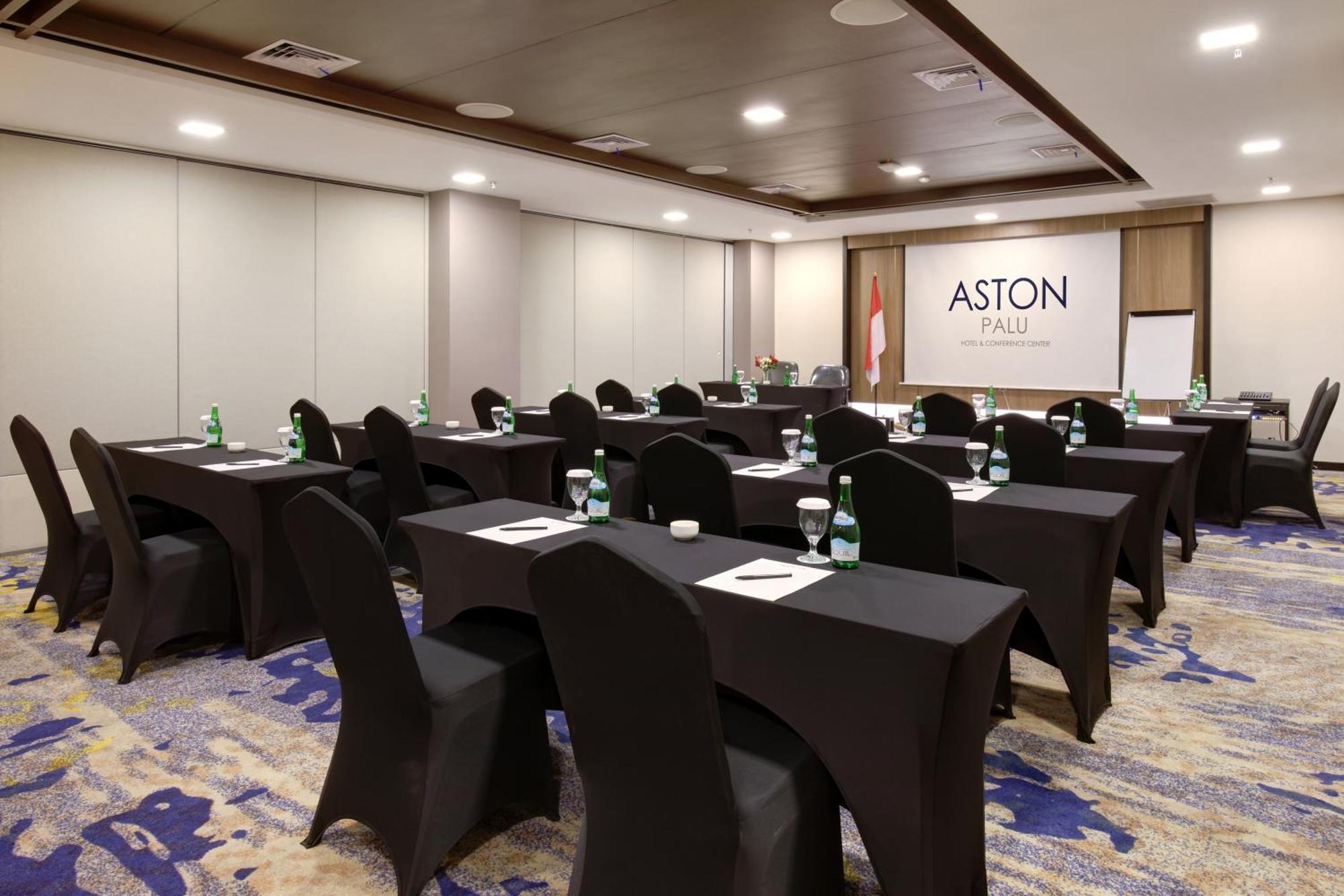 Aston Palu Hotel & Conference Center Ngoại thất bức ảnh